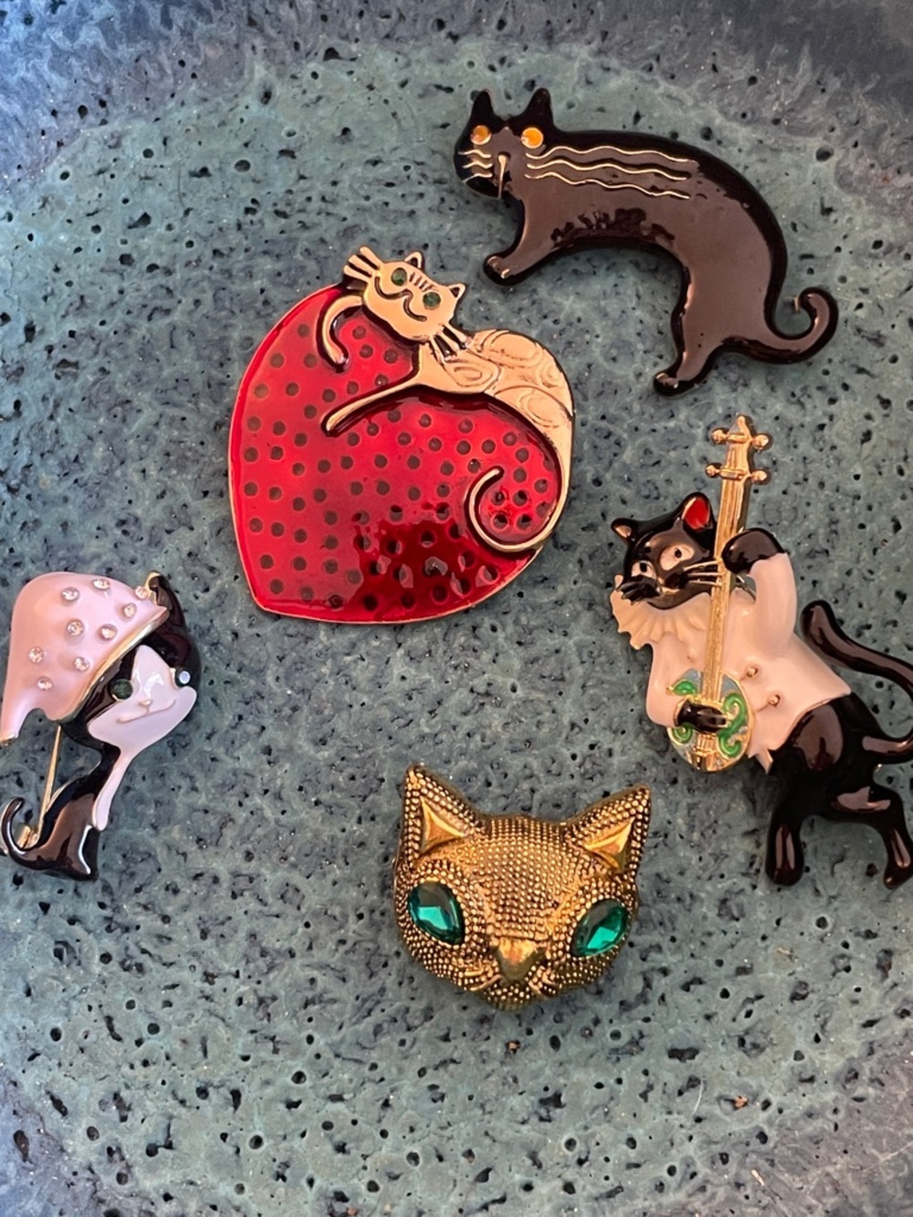 Cat Brooch Bundle Black Cat Heart Whimsical Coquette Cute Animal Jewelry Set - Picture 7 of 7